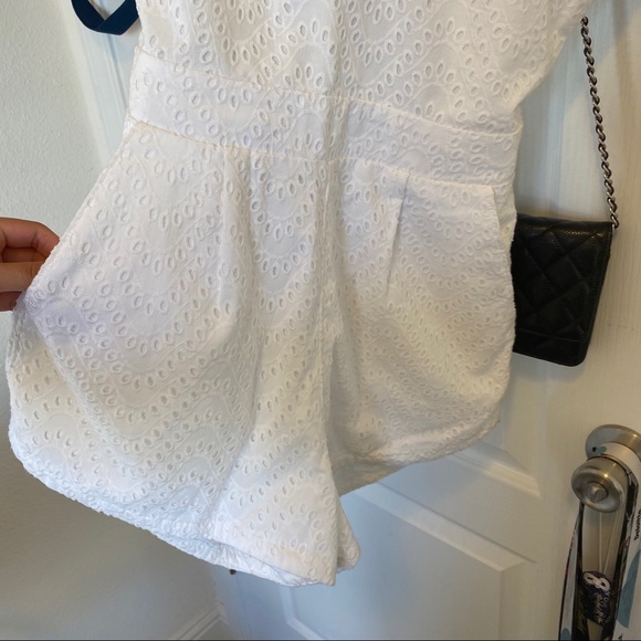 Express Tie Back Romper - Picture 6 of 8